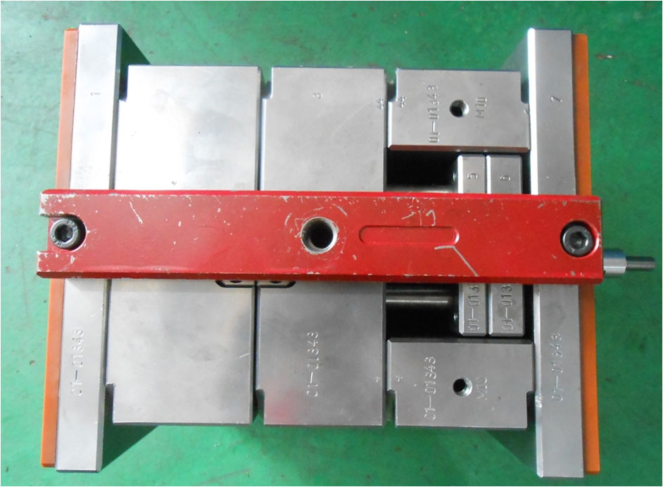 Plastic mold 