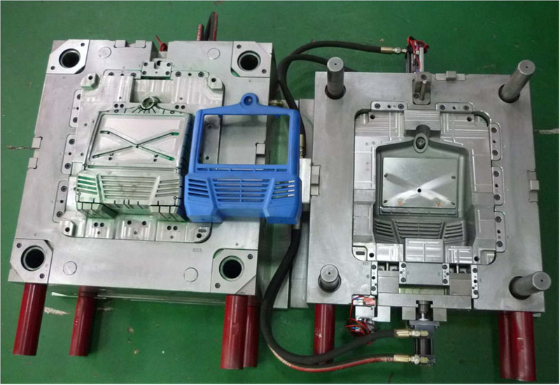 Plastic mold 